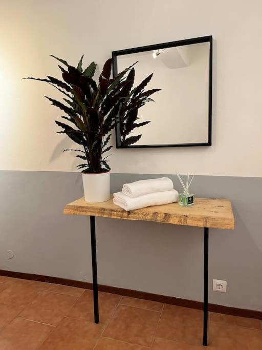 2-Bedroom Flat In The Heart Of Bergamo City Centre Exterior photo