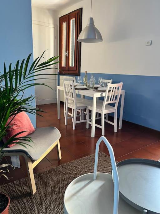 2-Bedroom Flat In The Heart Of Bergamo City Centre Exterior photo
