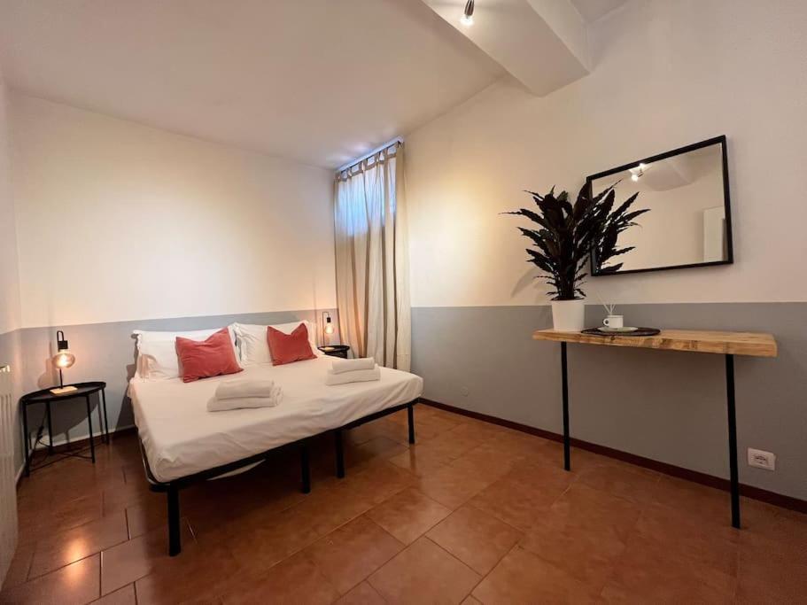 2-Bedroom Flat In The Heart Of Bergamo City Centre Exterior photo
